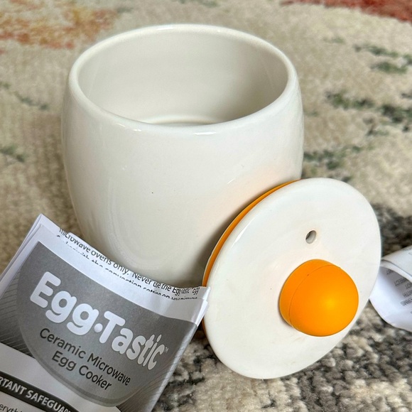 egg-tastic Other - Vintage Egg-Tastic Ceramic Microwave Egg Cooker & Poacher Magic Under The Lid